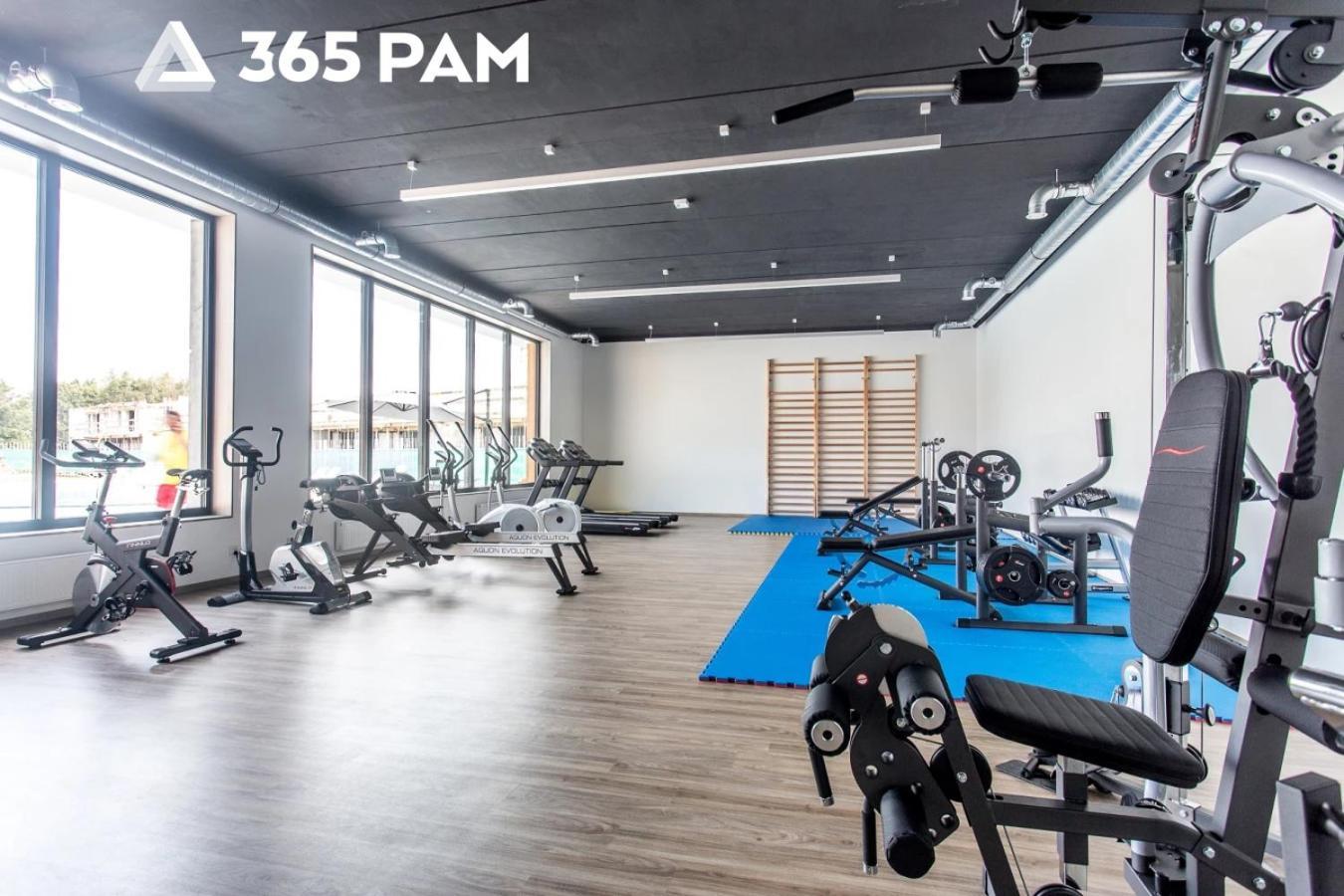 Feniks Kolobrzeg Podczele Basen, Silownia, Bawialnia - 365Pam Ngoại thất bức ảnh