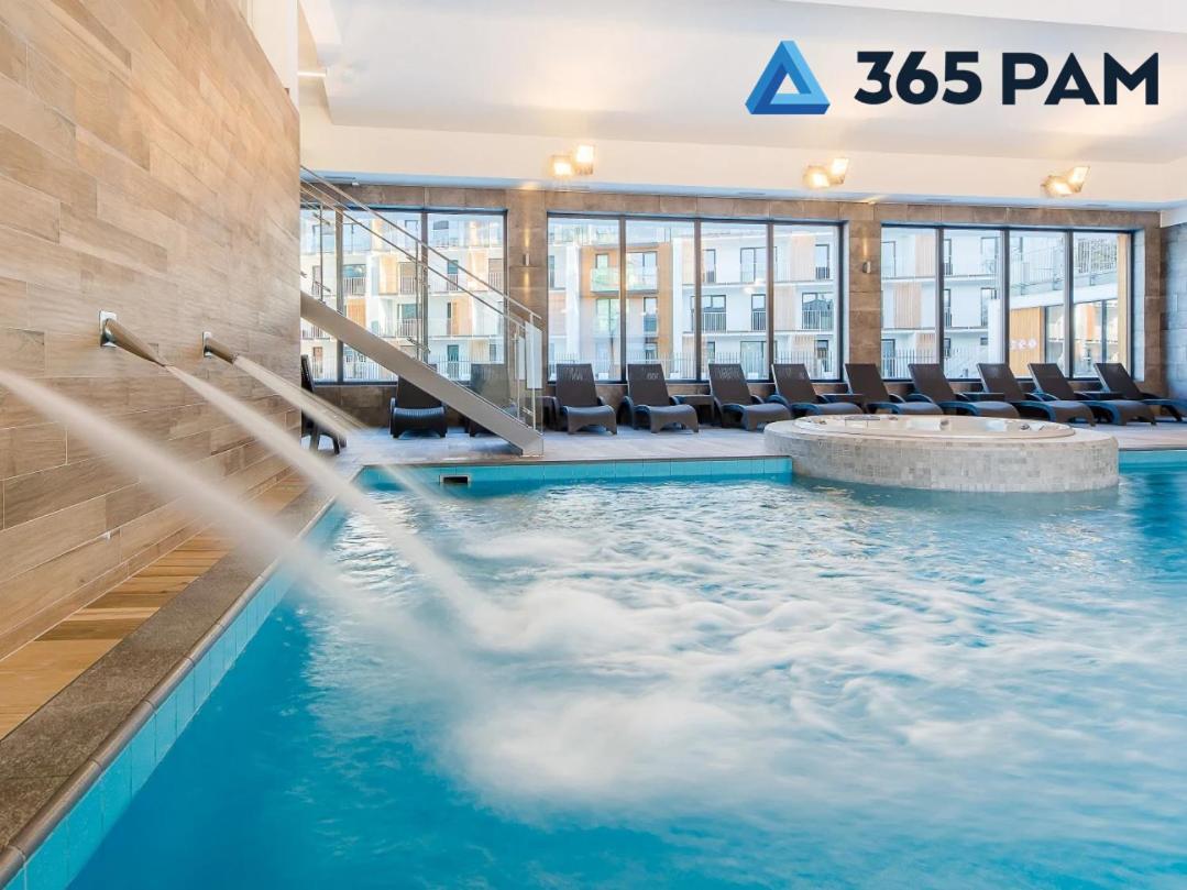 Feniks Kolobrzeg Podczele Basen, Silownia, Bawialnia - 365Pam Ngoại thất bức ảnh